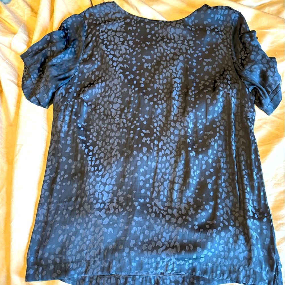 Medium silk top